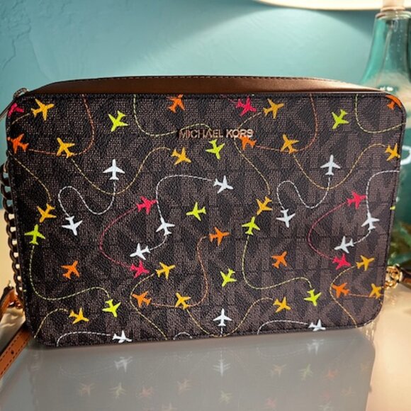 Michael Kors Jet Set Crossbody Airplane Print Brown Multi Crossbody Bag - Picture 1 of 5